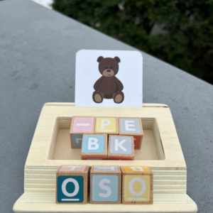 JUEGO DE PALABRAS MONTESSORI