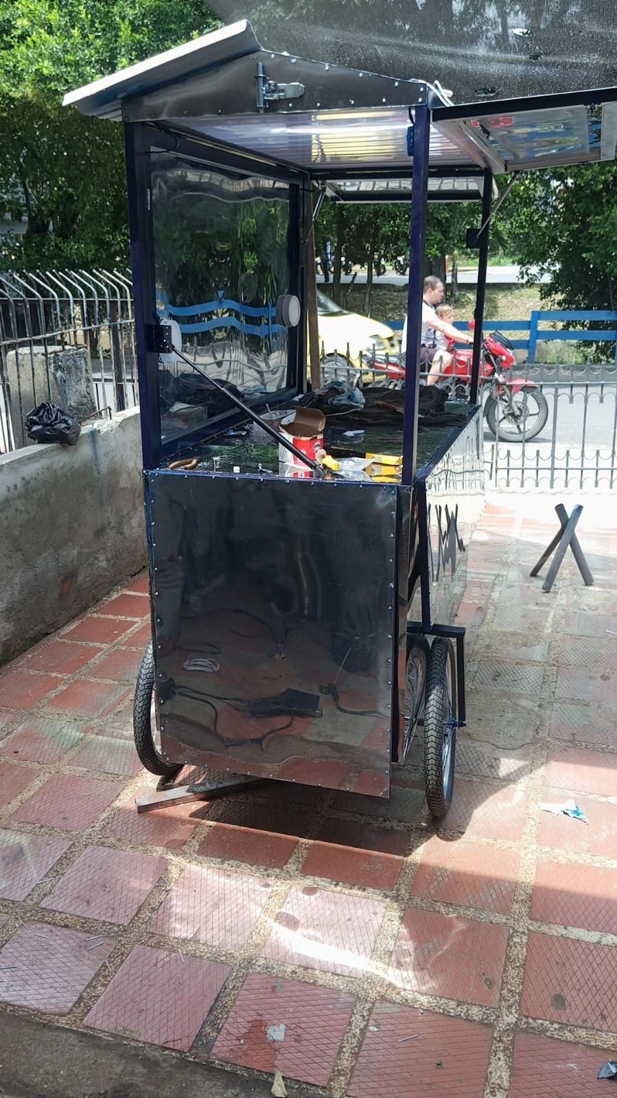 Servicio de fabricación de food trucks trailers kioskos rodantes metal Bogotá